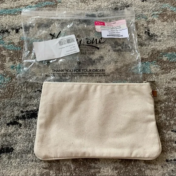 🎃 3/$30 Thirty-One NWTCanvas Heartfelt Vibes Pouch - Picture 2 of 4
